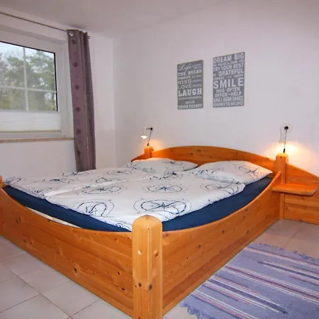 Lejlighed In Wenkendorf For 7 Personen